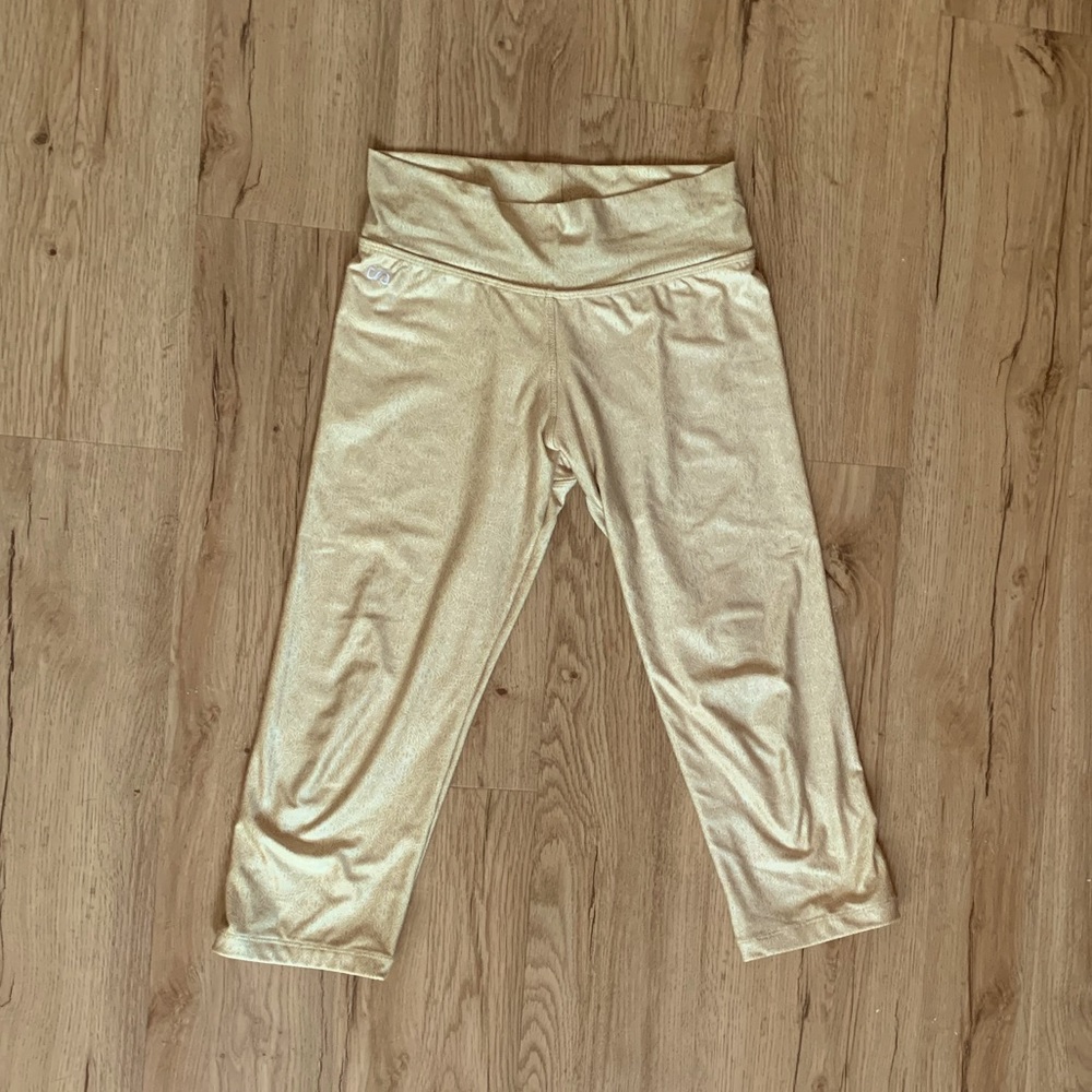solosol movement crop leggings size M